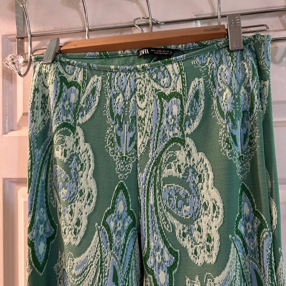 Zara Green Paisley Wide-Leg Pants - Picture 2 of 3